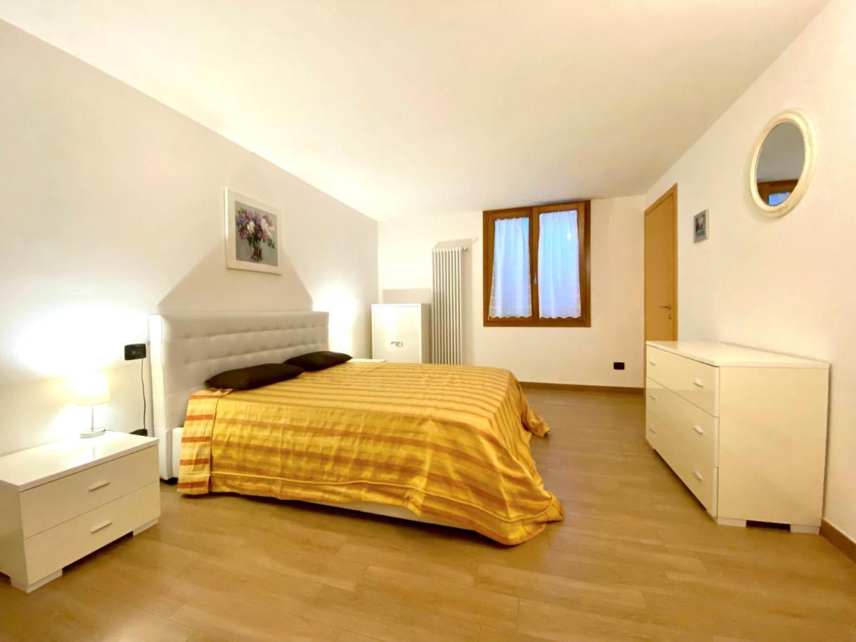 Family Fun Apartment Mezzegra Buitenkant foto